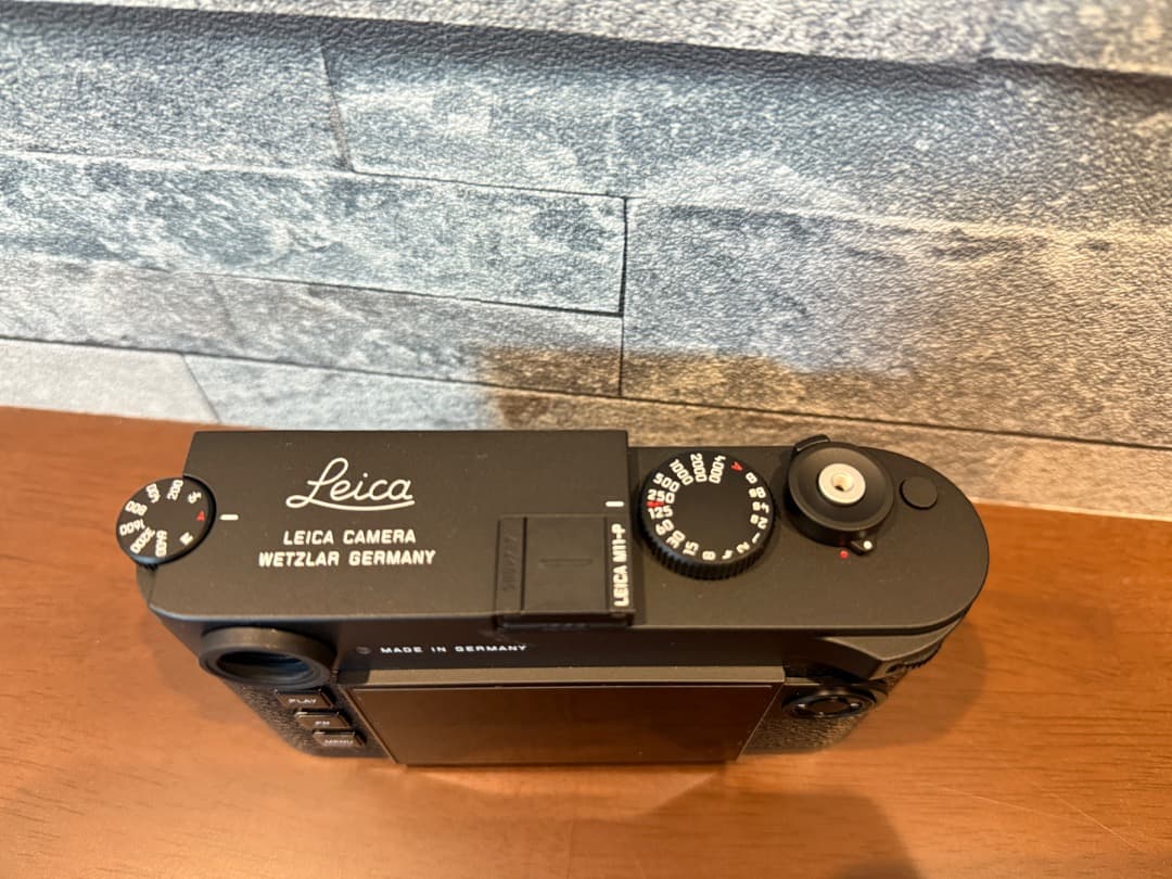 ［超美品］ライカ M11-P ブラックペイント　保証書・純正レザーストラップ付