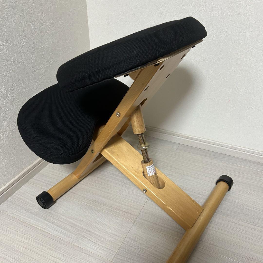 宮武製作所 姿勢矯正 椅子 プロポーションチェア 学習椅子　バランスチェア　黒