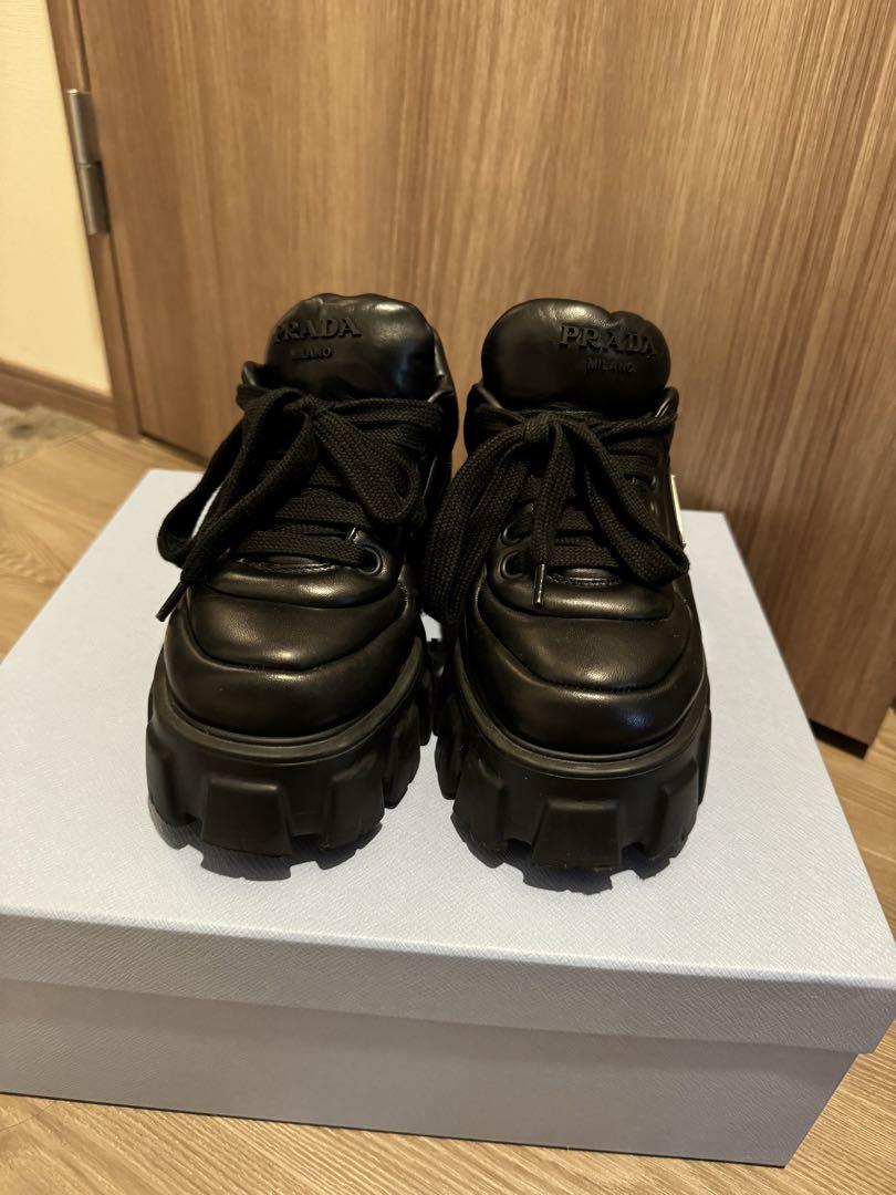 希少)PRADA ソフトパデッドナッパレザーレースアップシューズ