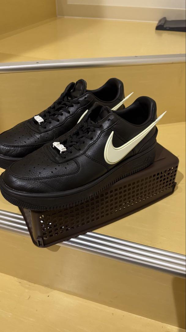 Nike Air Force 1 AMBUSH ローカット