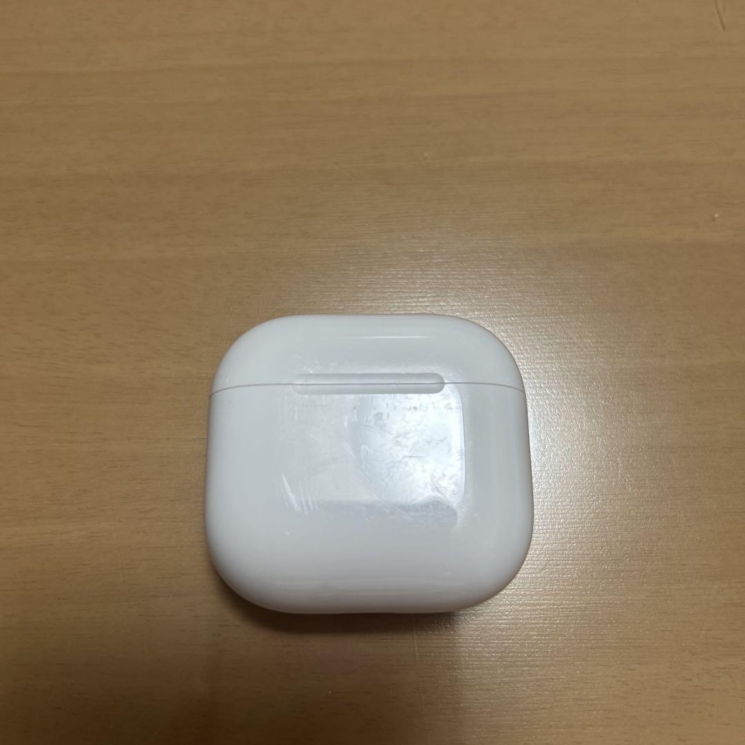 AirPods 4 アクティブノイズキャンセリング搭載