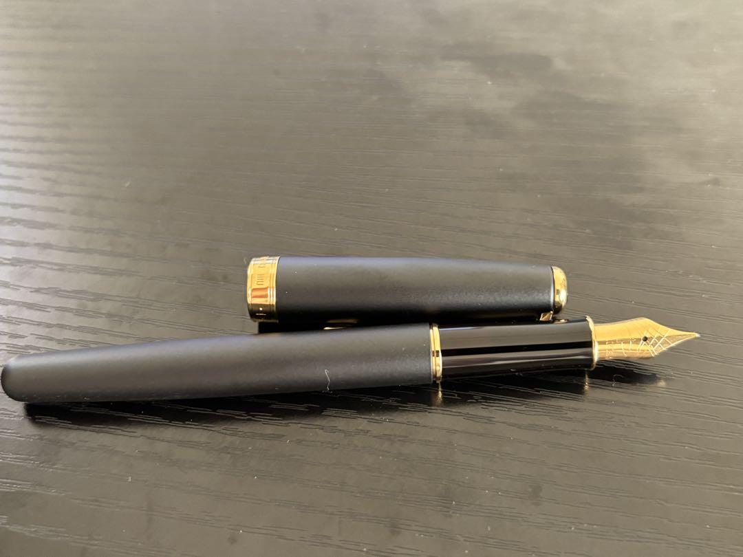 セブンイレブン 冬ギフト カタログ Parker 万年筆 ブラック ゴールドアクセント - メルカリ 筆記具
