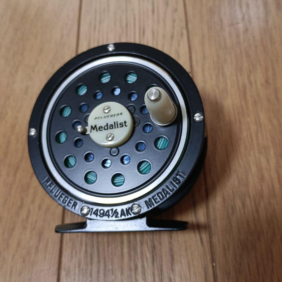 フルーガーメダリスト 1494 1/2 AK PFLUEGER MEDALIST - メルカリ