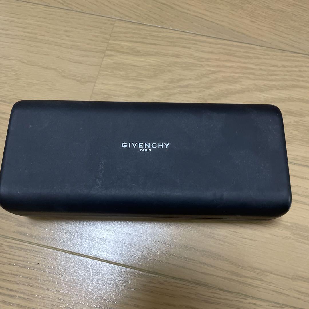 givenchy サングラス