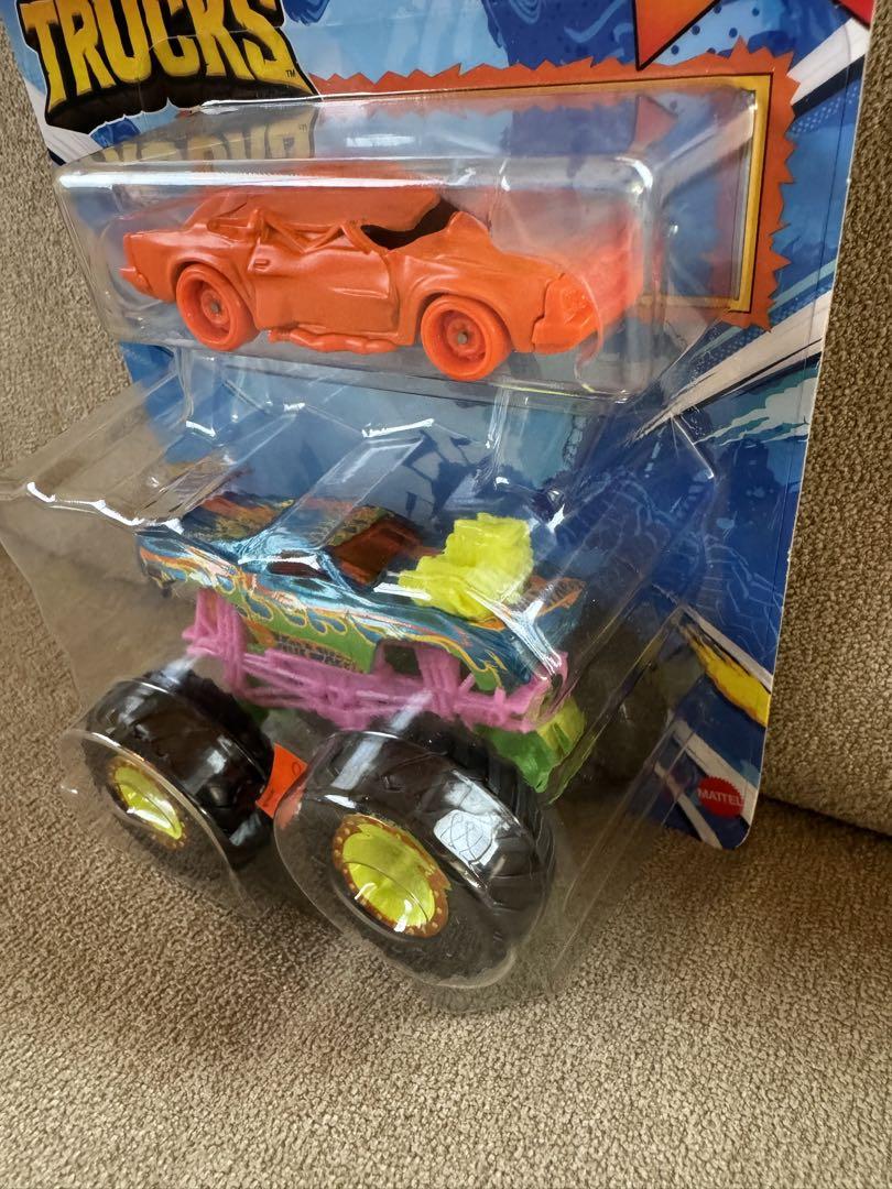 ホットウィール モンスタートラック&クラッシュクーペ RODGERDODGER