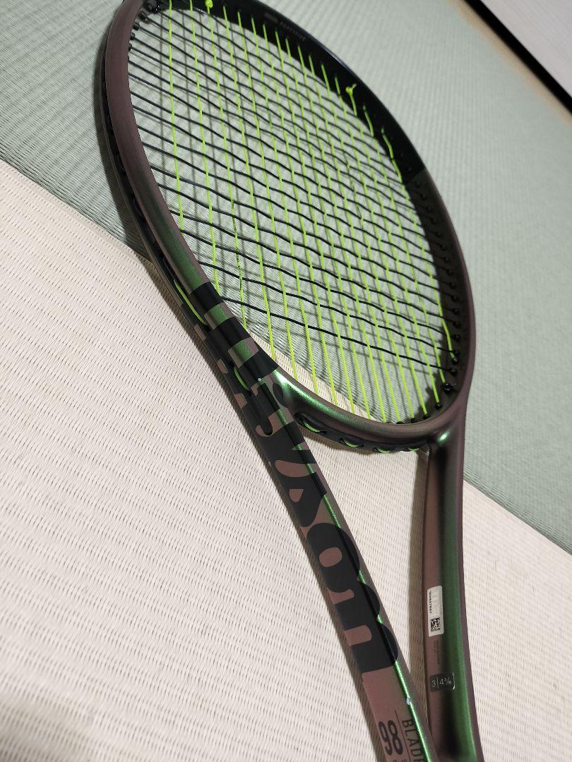 ブレード　Wilson　BLADE　v8　テニスラケット　美品
