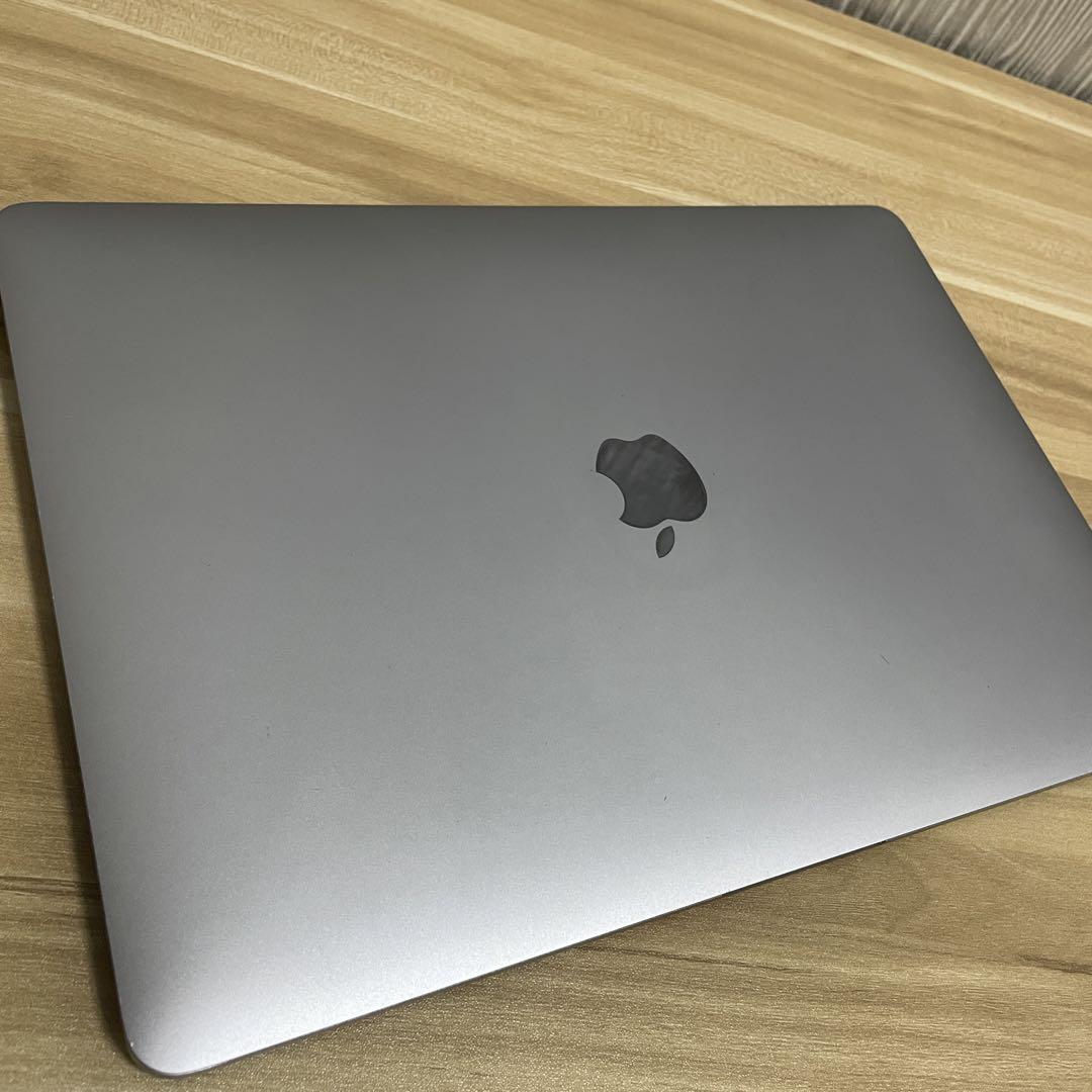 MacBook Pro (13-inch, 2017)スペースブラック