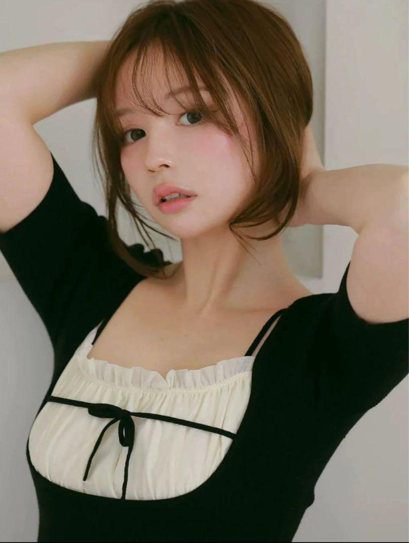 andmary Mew frill tops - メルカリ