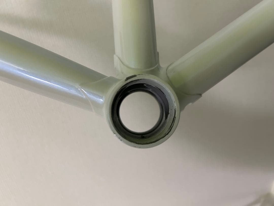 ロードバイクフレーム ホワイト