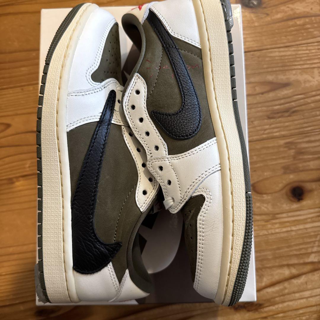 Travis Scott × Nike Air Jordan 1 Low