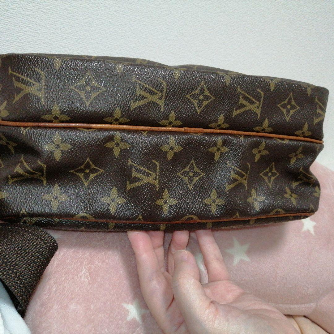 ルイヴィトン リポーターpm おまけ香水 ルイヴィトン リポーターpm おまけ香水