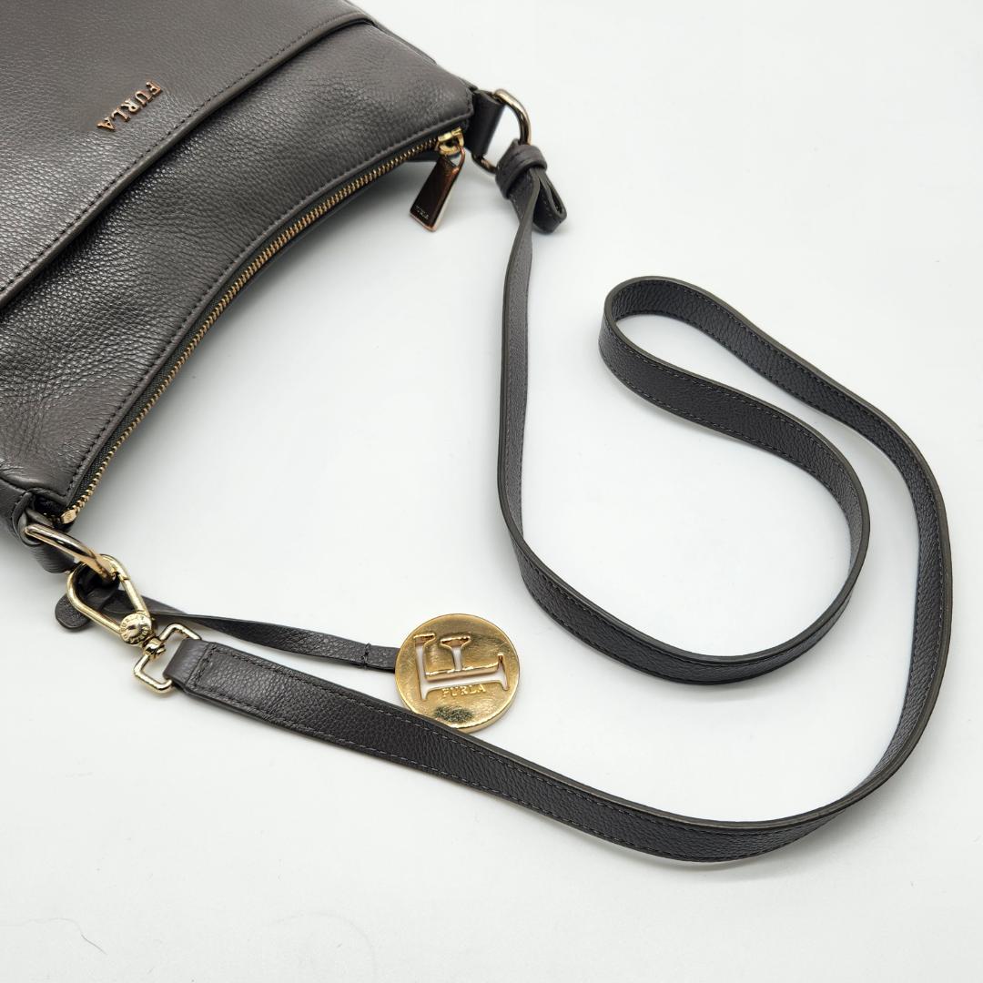 良品 FURLA 2way アリッサ レザー ショルダーバッグ c797