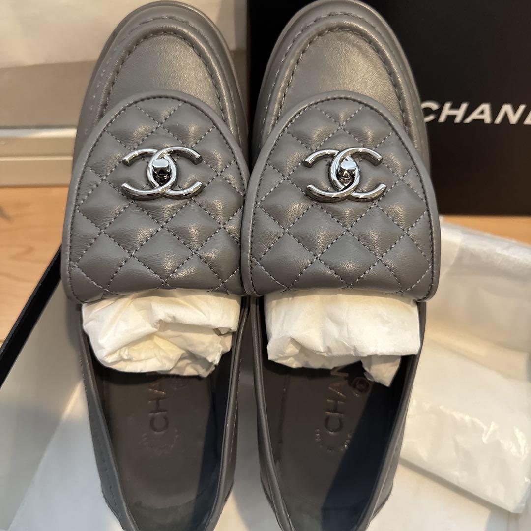 CHANEL シャネル ターンロック グレー レザー ローファー