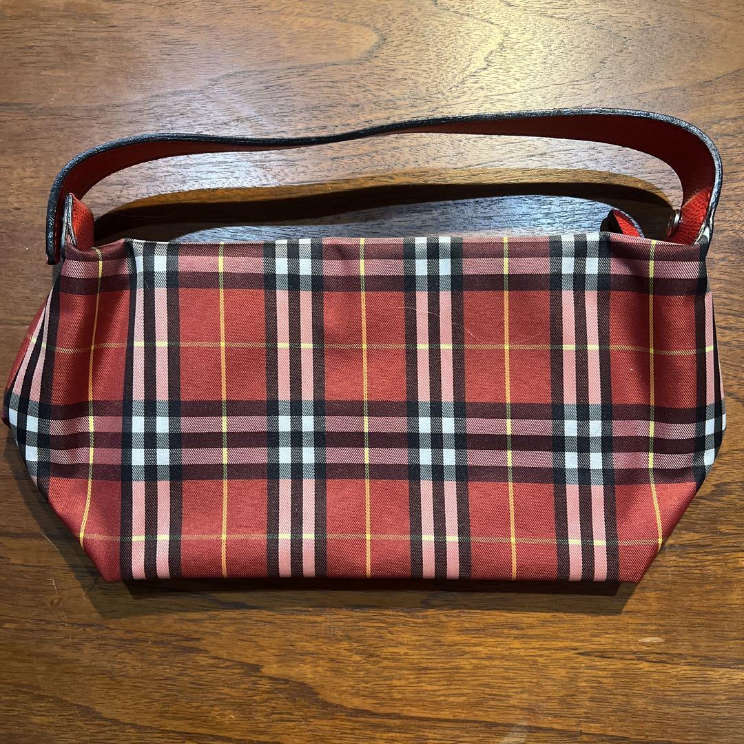 Burberry London ポーチ　大きめポーチ バーバリー バニティ ポーチ - メルカリ