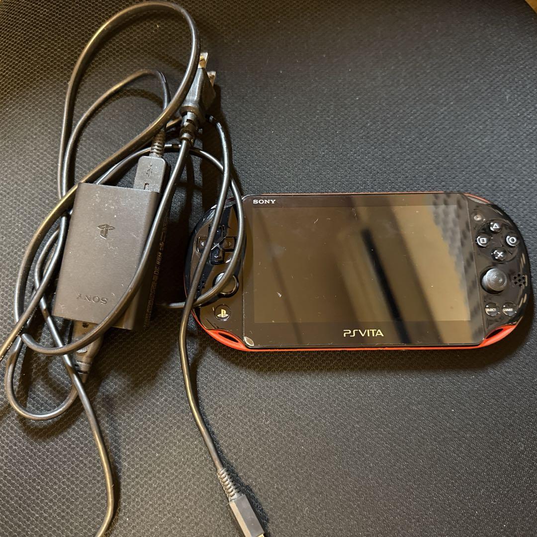 PS Vita 本体 黒/赤 充電器メモリーカード付き