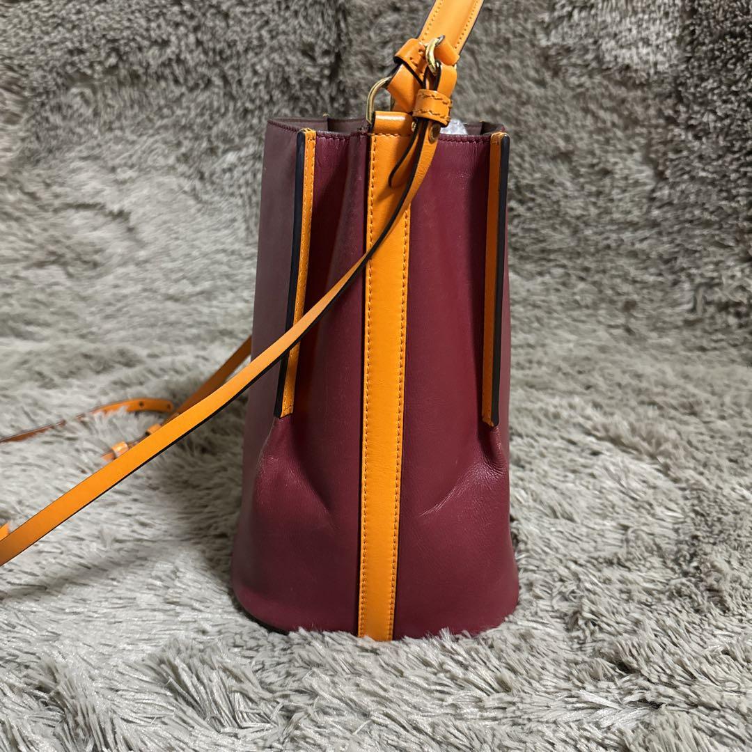 BURBERRY バーバリー ショルダーバッグ ツートーン ペギー バケット