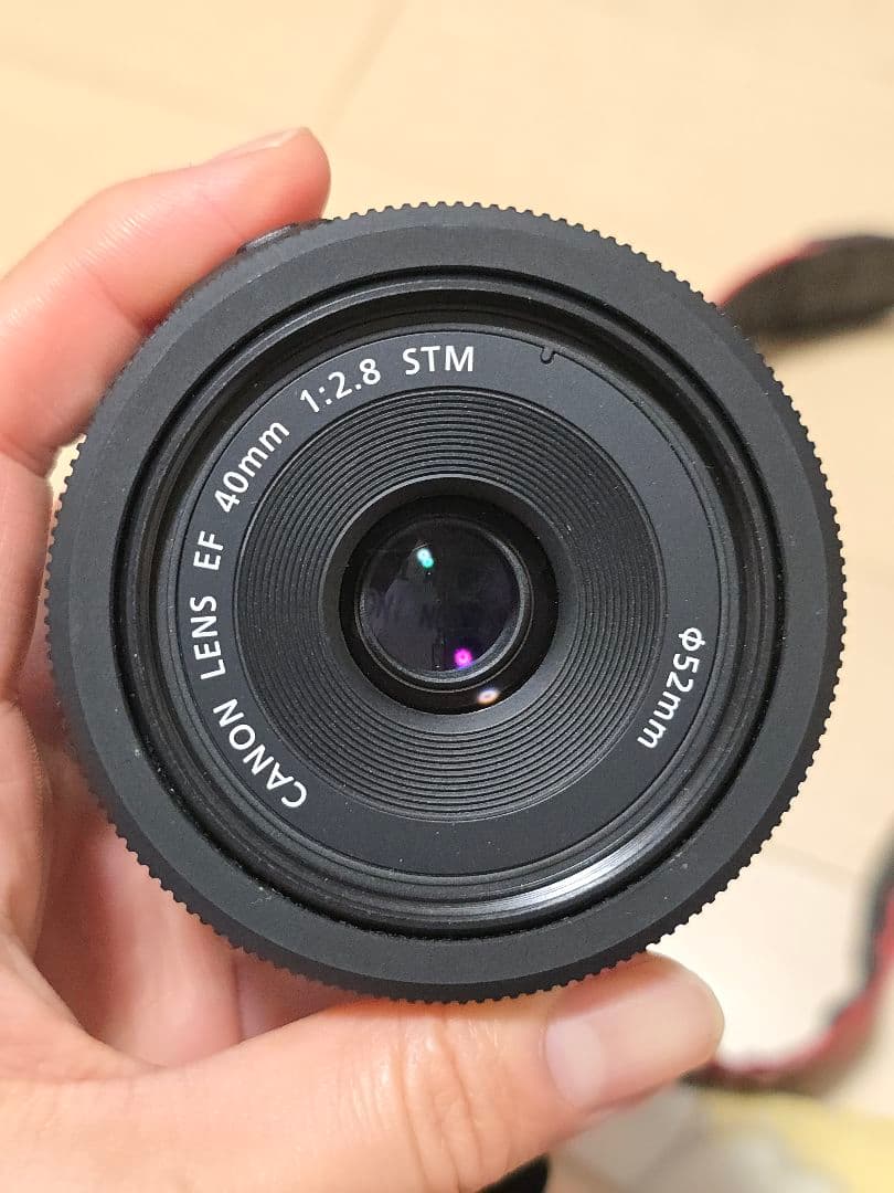 Canon EF 40mm f/2.8 STM レンズ