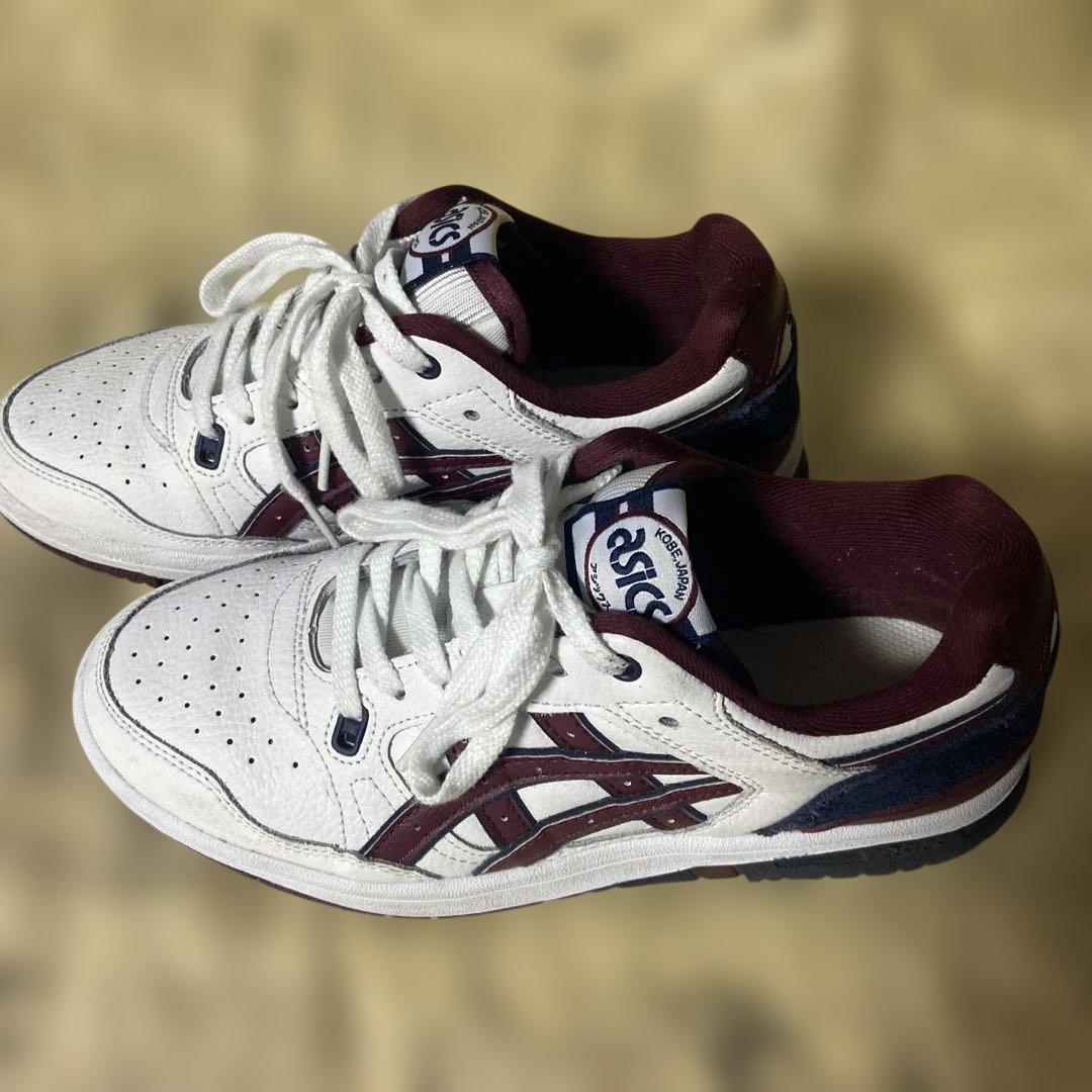 asics レディースシューズ　24.0センチ