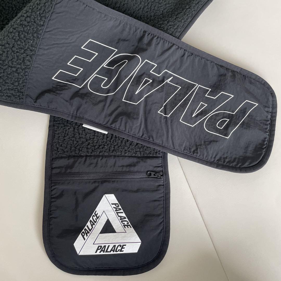 美品 PALACE マフラー 黒 フリース/ナイロン