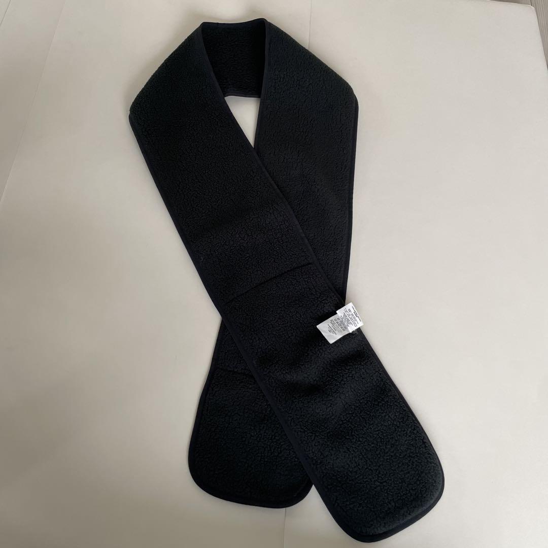 美品 PALACE マフラー 黒 フリース/ナイロン