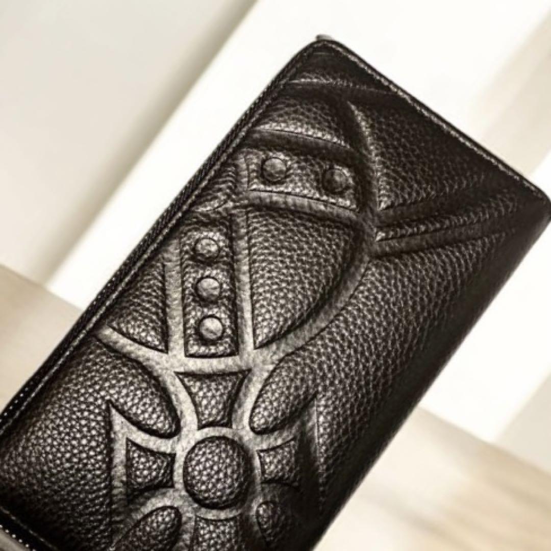 【Vivienne Westwood】長財布 エンボス加工 ブラック 本革 新品