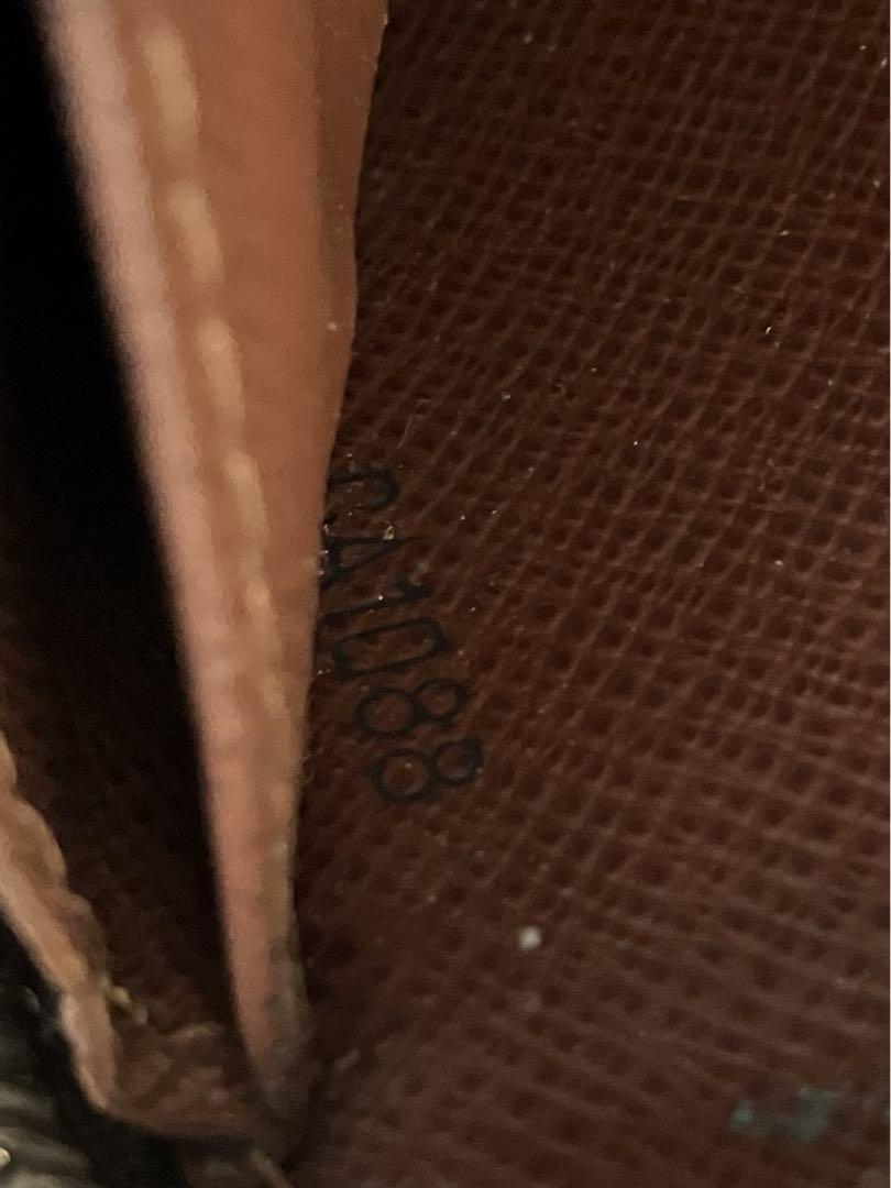 ヴィトン　長財布　モノグラム　チャック故障　CA1088