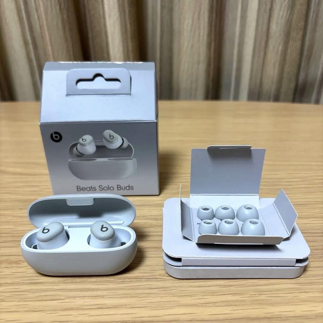 Beats Solo Buds ストームグレイ