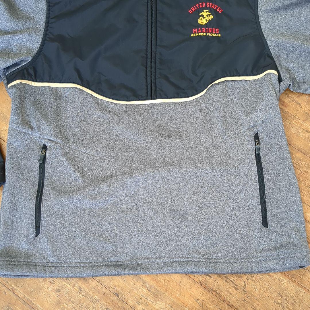 米軍放出品　日本未発売　UA × USMC 　ハーフジップスウェットトレーナー