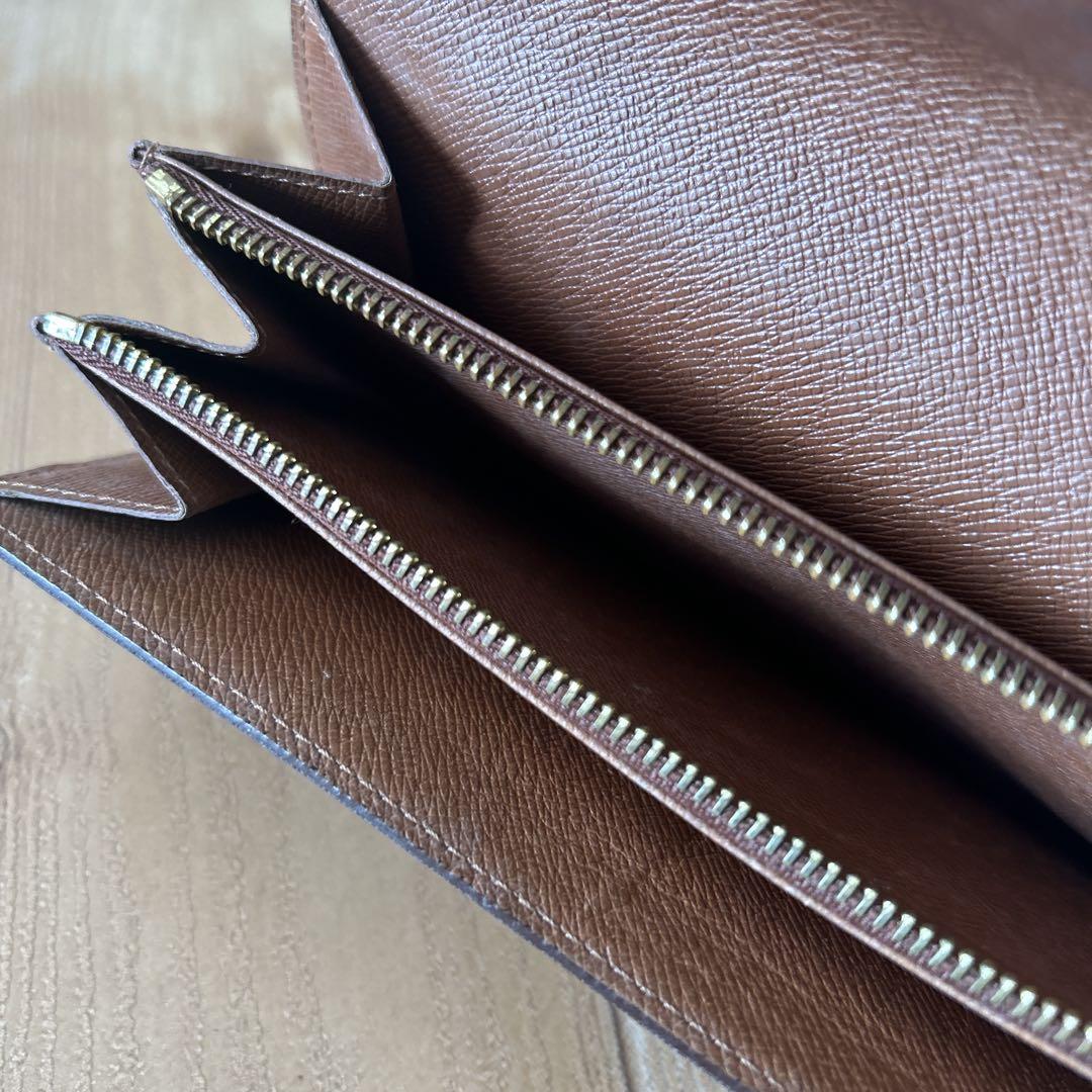 Louis Vuitton モノグラム長財布