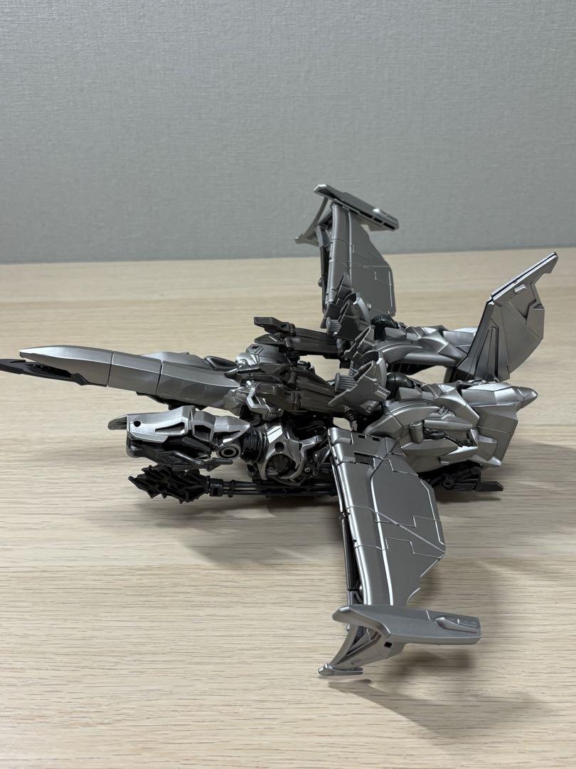 トランスフォーマー スタジオシリーズ メガトロン　transformer