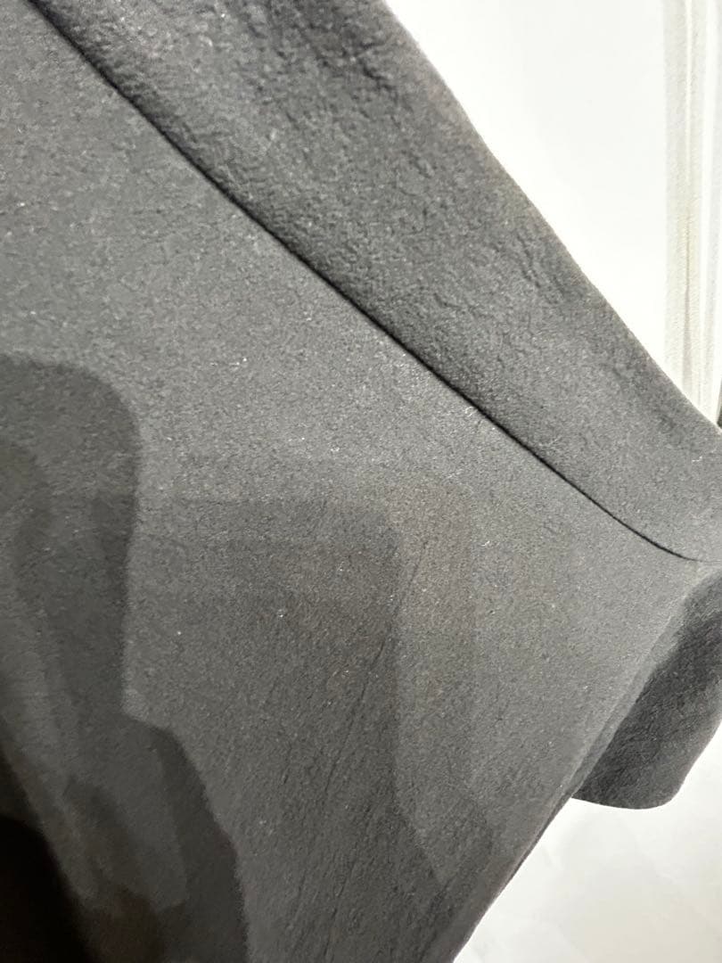 印象がガラリと変わるドラマティックなBLACK