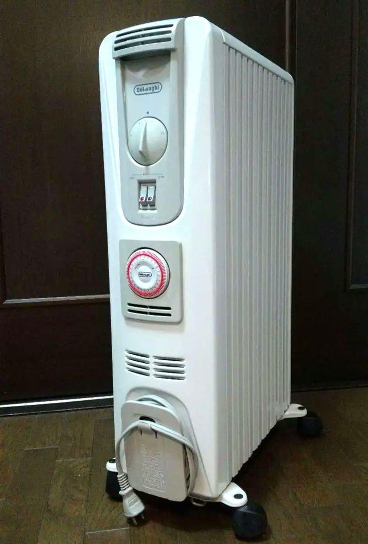 オイルヒーター デロンギ DeLonghi RHJ65L0712 ユニカルド オイルヒーター 1200W 8~10畳 キャスター付き 組立不要  ピュアホワイト+ブラック