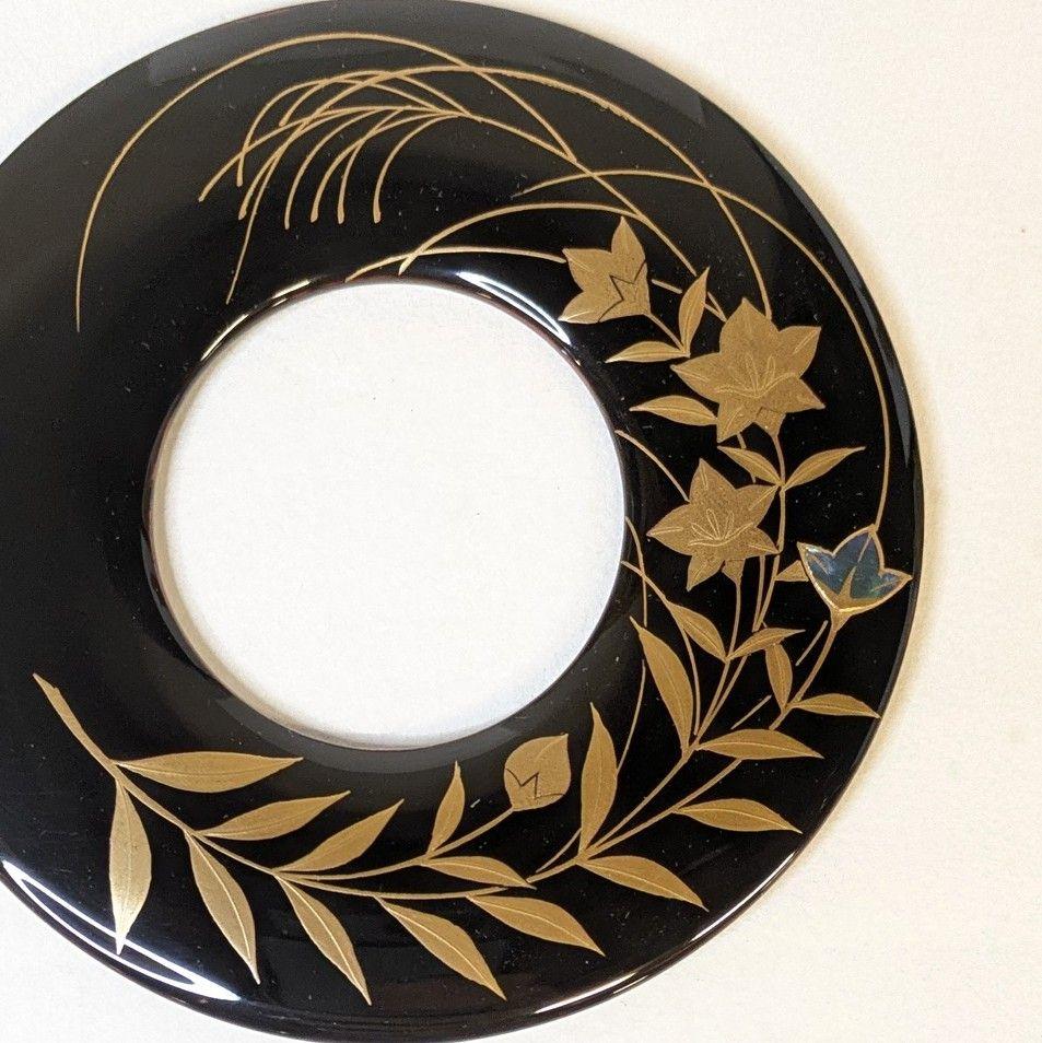【未使用品】 【新品・未使用】 法衣環 黒 桔梗 約10cm 蒔絵 田中修孝作 工芸品