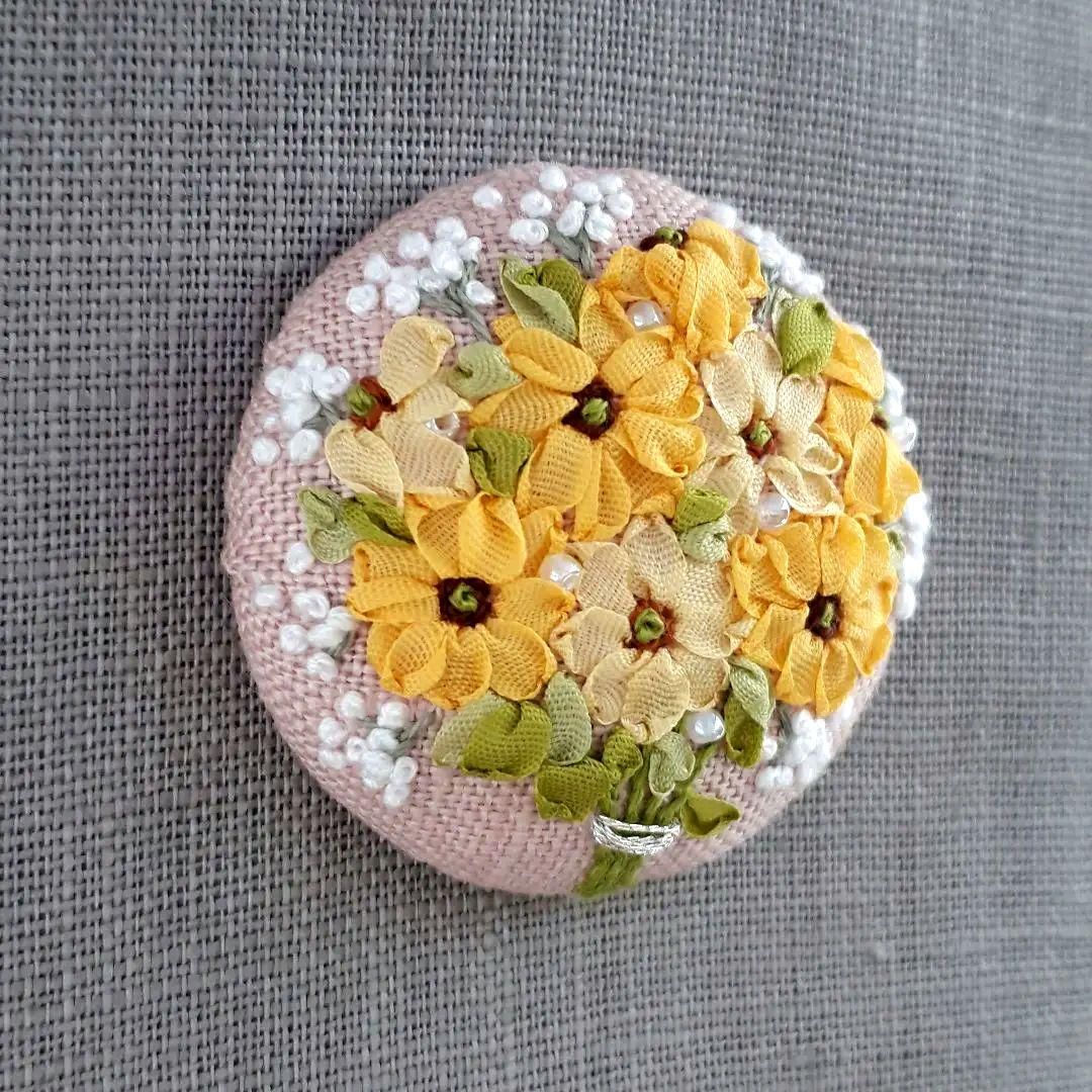 専用】ハンドメイド 刺繍ブローチ ヘアゴム