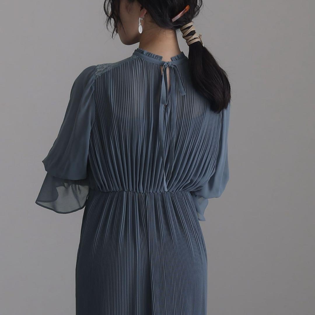 ショルダーレース切り替えシフォンプリーツワンピース