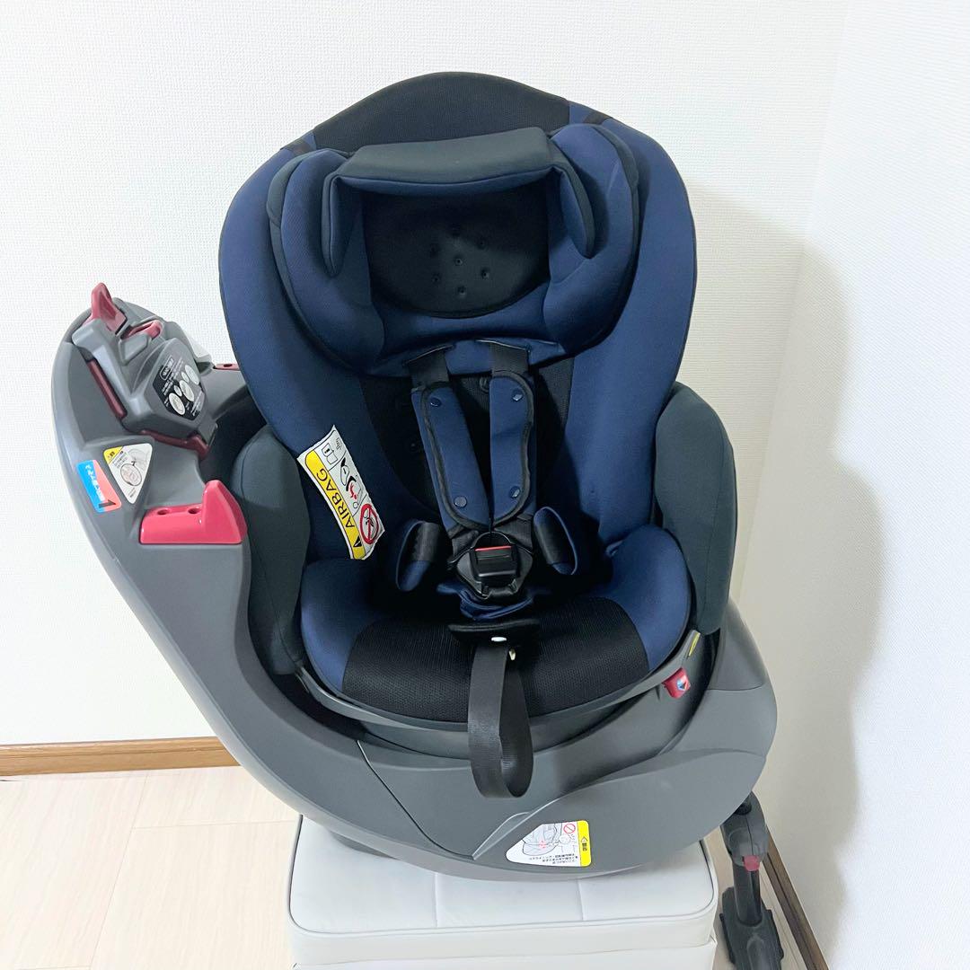 極美品アップリカ　ディアターンプラスAB チャイルドシート新生児　回転　フラット