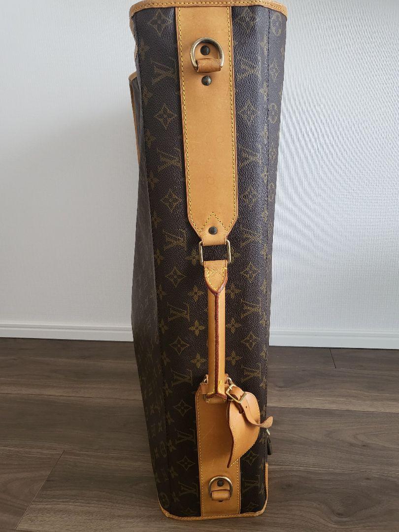 ルイヴィトン　LOUIS VUITTON  モノグラム　ガーメントケース