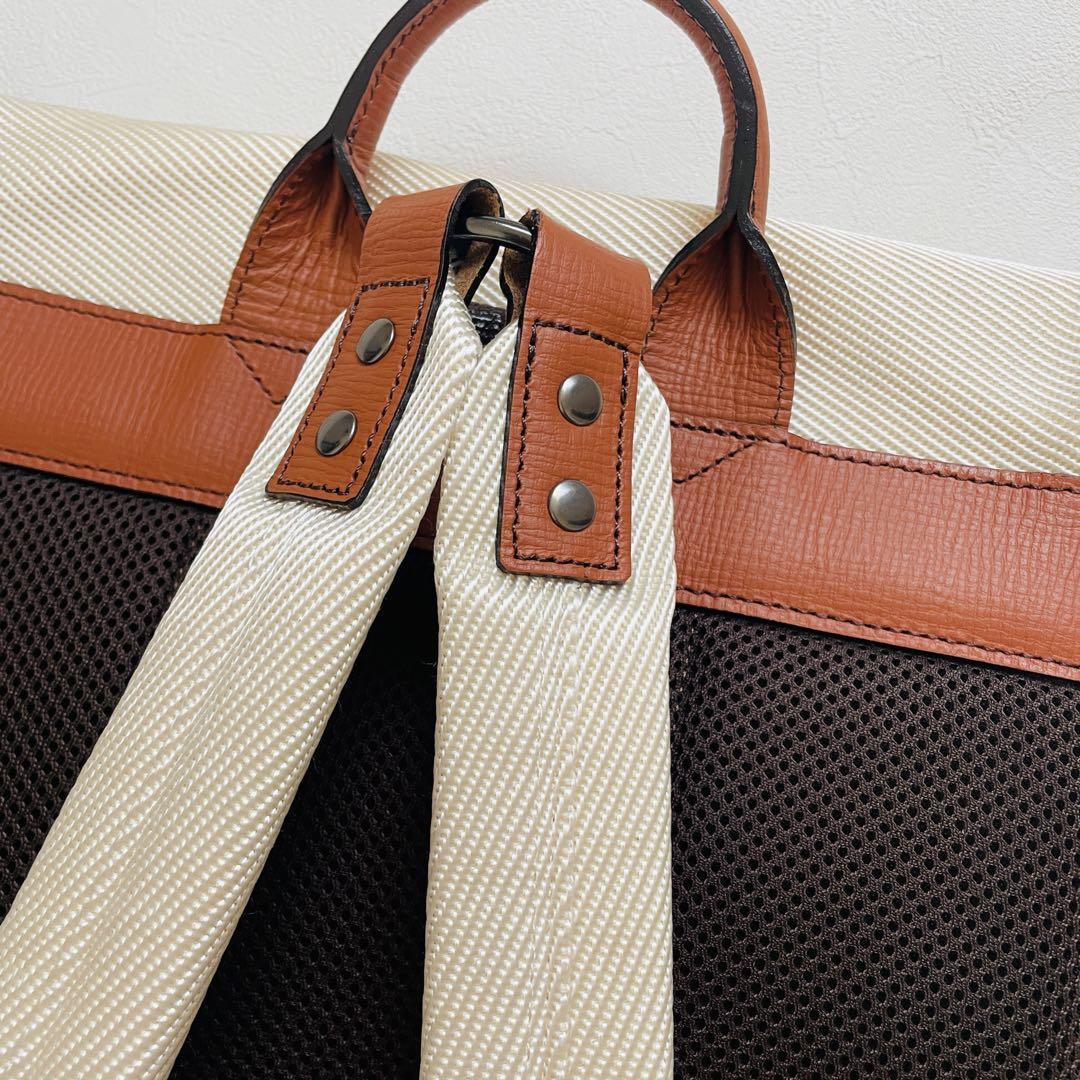 美品　Lin-Ku 輪怐 極 ナイロン レザー リュック　オフホワイト