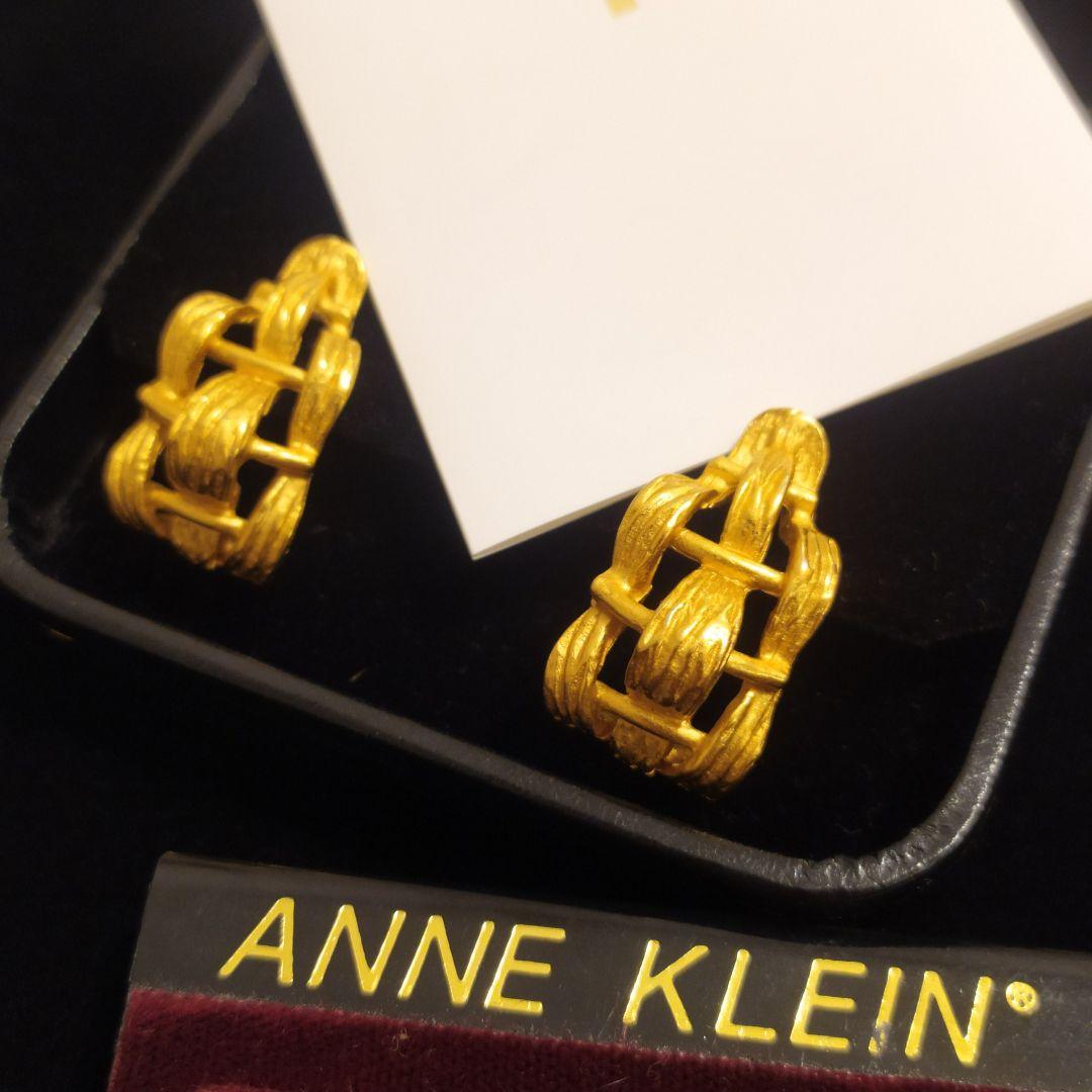 Anne Klein アンクライン　ピアス　ゴールド　マット　大ぶり　フープ