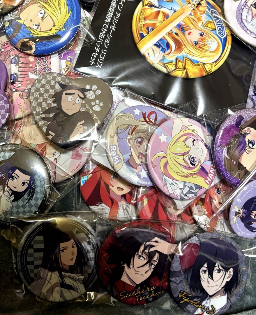 アニメグッズ 缶バッジ 大量 まとめ売り 文スト 進撃の巨人