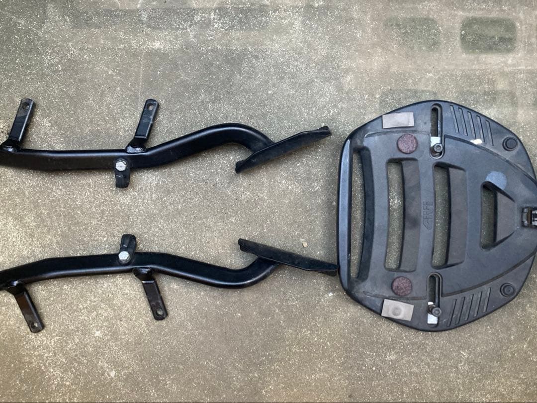 GIVI バイク用キャリア ZZR1200