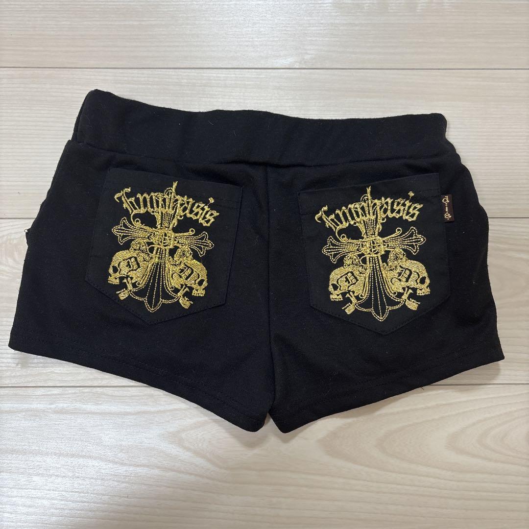 d.i.a. 黒　ショートパンツ ボタン付き