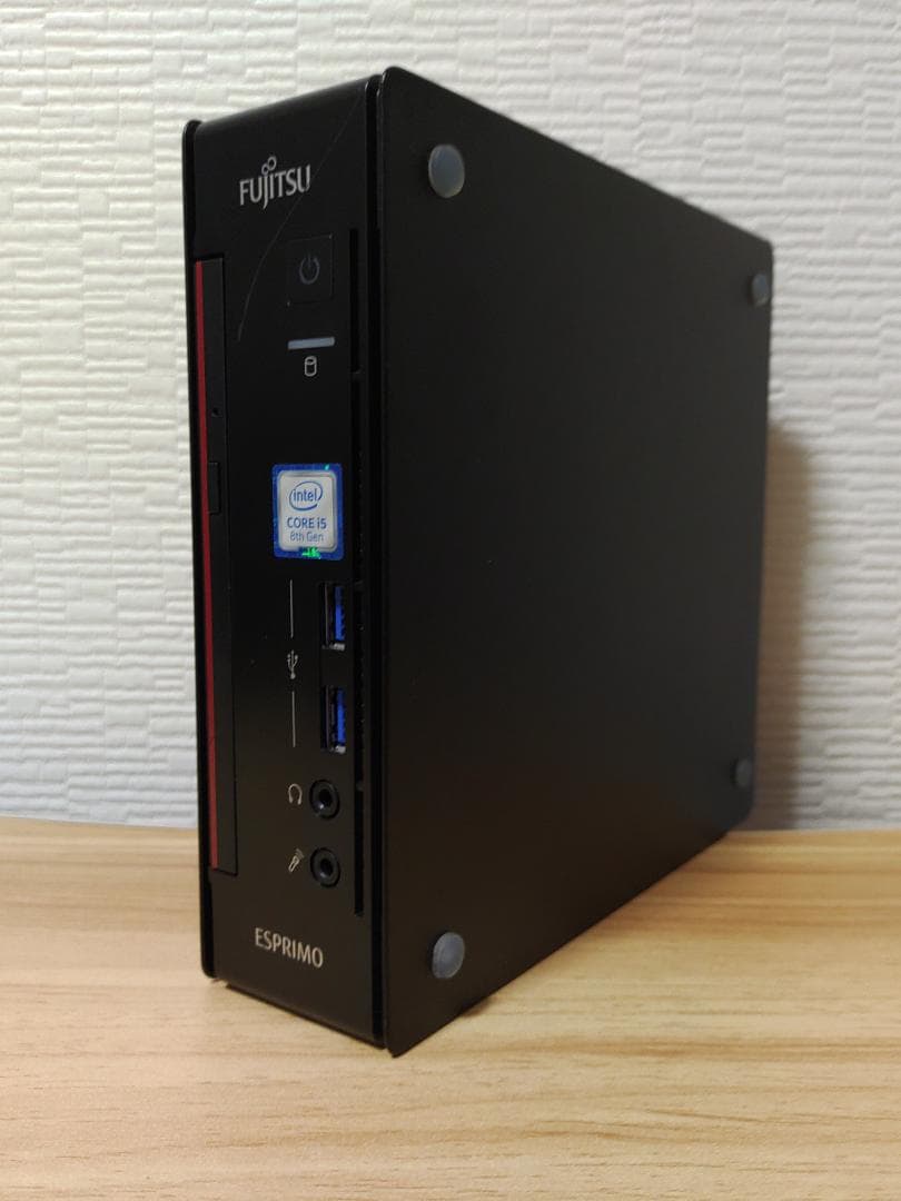 ESPRIMO Q558/V i5-8500T 8GB SSD256GB DVD www.innoviafilms.com