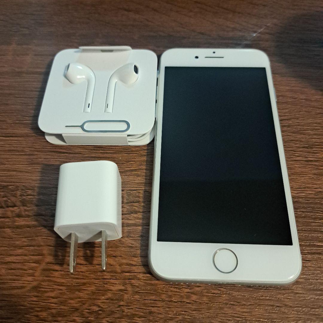 iPhone 8 ホワイト 本体 + EarPods + ACアダプタ