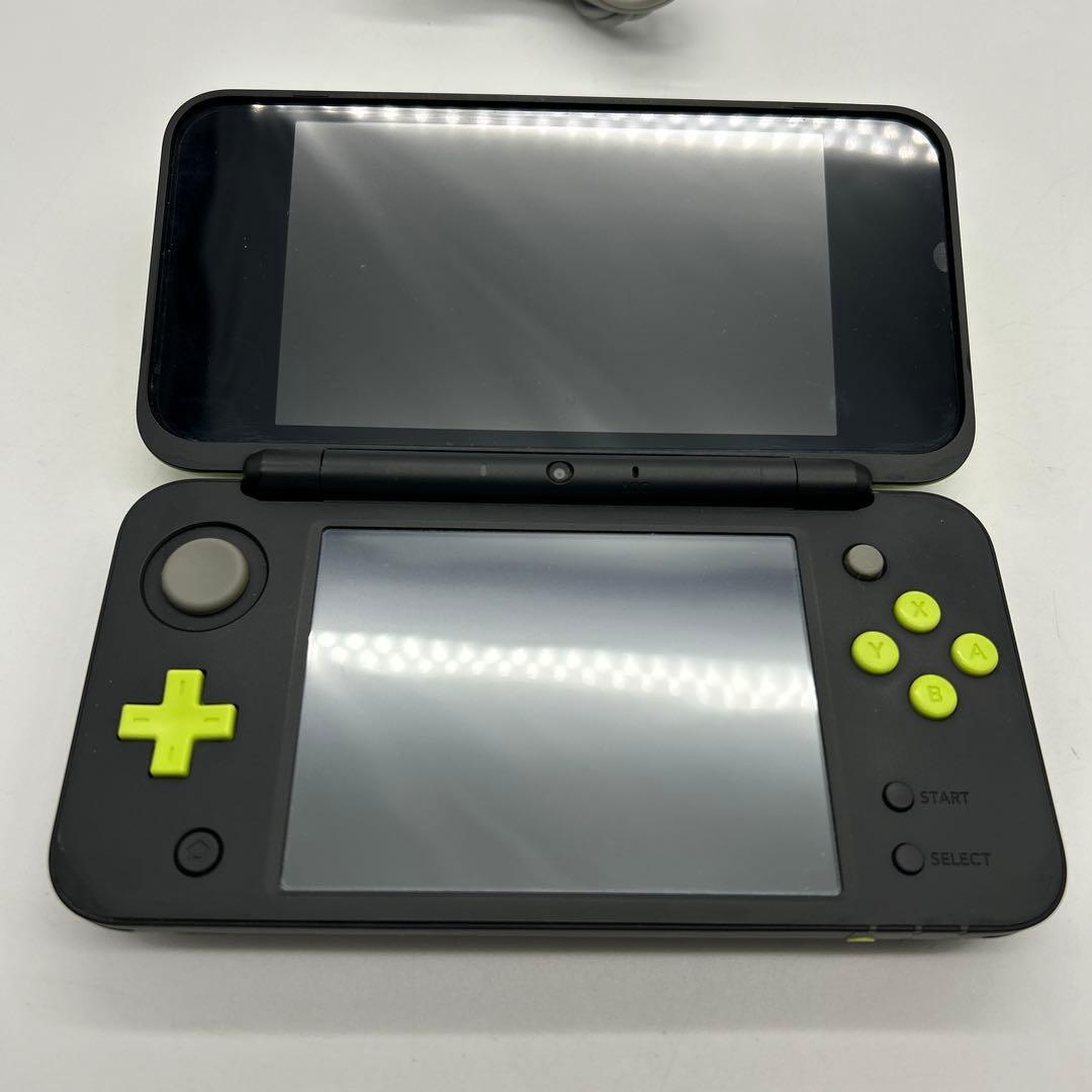 2DSLL本体 ︎充電器