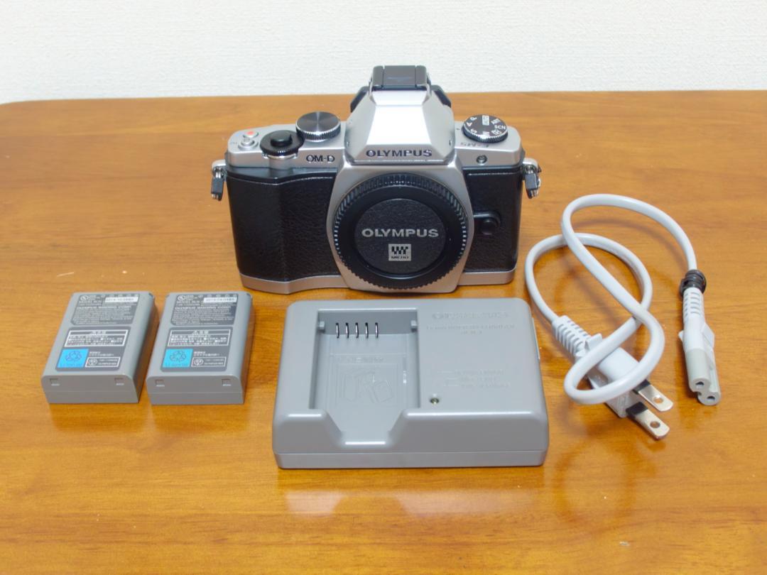 【美品】OLYMPUS OM-D E-M5 シルバー