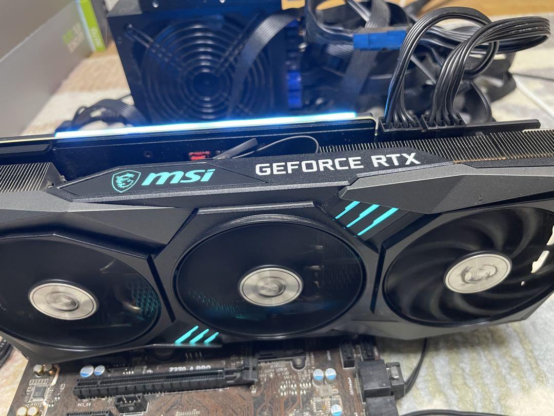 MSI GeForce RTX 3070 Gaming X Trio 本体