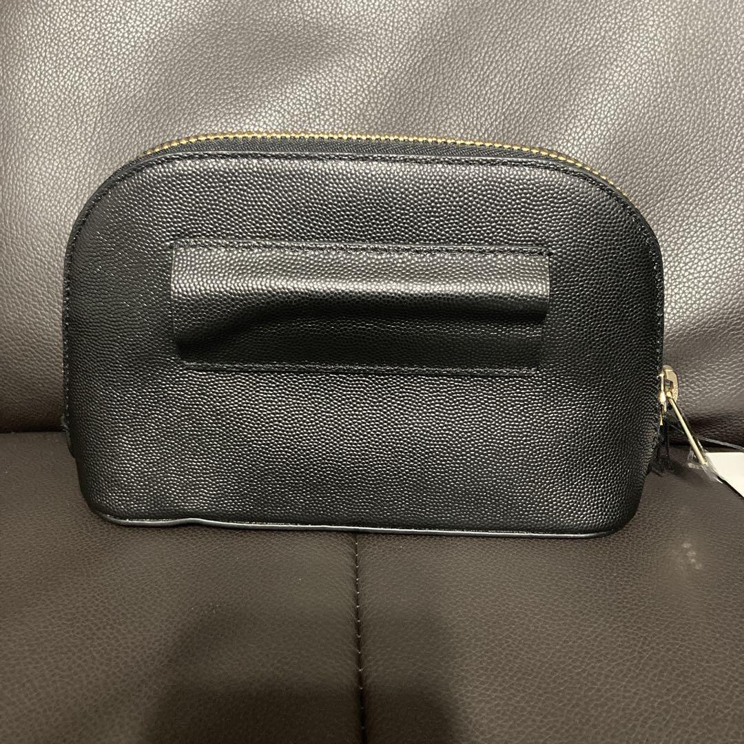 FURLA 黒 レザー ポーチ ストラップ付き