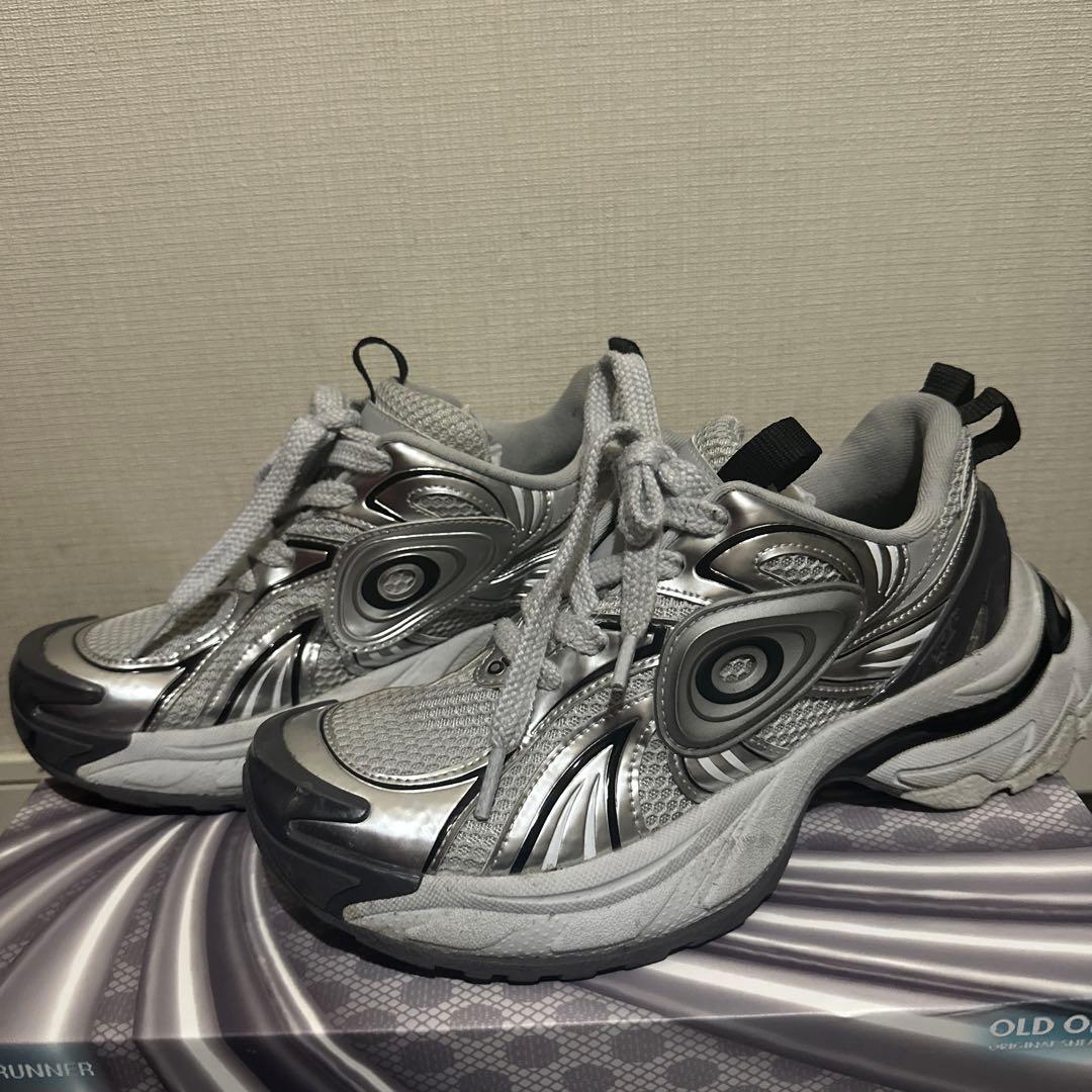 Old Order Turbo GT シルバー スニーカー