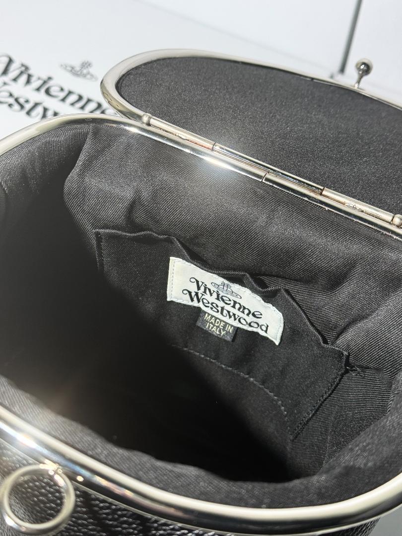 Vivienne Westwood ブラックリュック